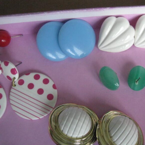 Lot of 15 Vintage Pierced Earrings No Backs - Picture 6 of 16